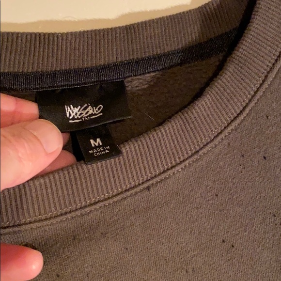 Men’s mossimo sweatshirt/jacket. Very cool! - Picture 3 of 6